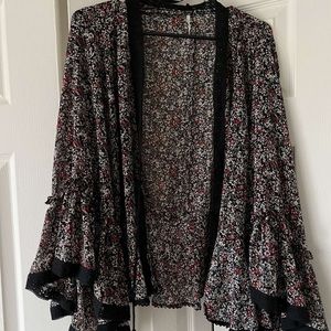 Free People Floral cropped blouse Cardigan, Sz Small - like new